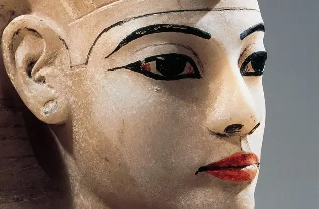 lipstick history2