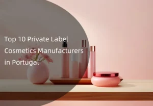 Rosa kosmetiska flaskor och burkar på en hylla, lyfter fram tillverkare av kosmetika med eget märke i Portugal.